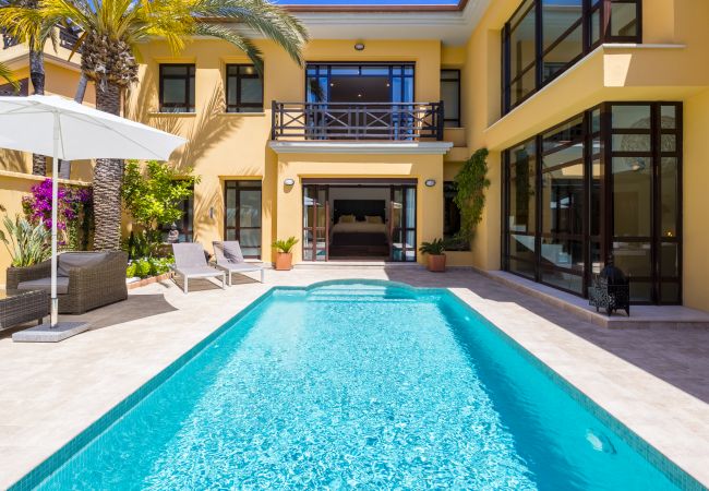 Townhouse in Marbella - Casa Bahia de Banus