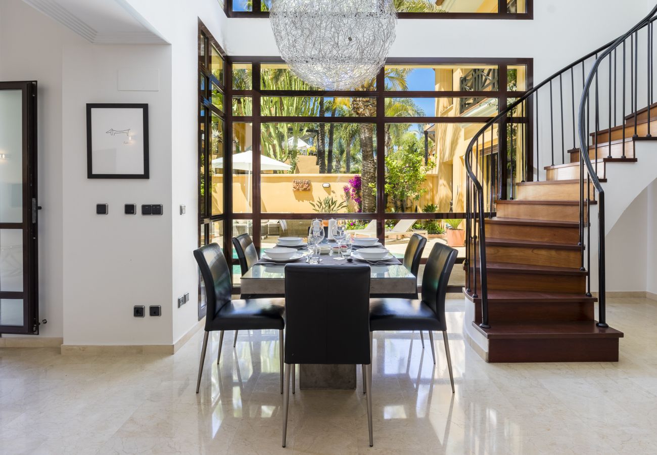 Townhouse in Marbella - Casa Bahia de Banus