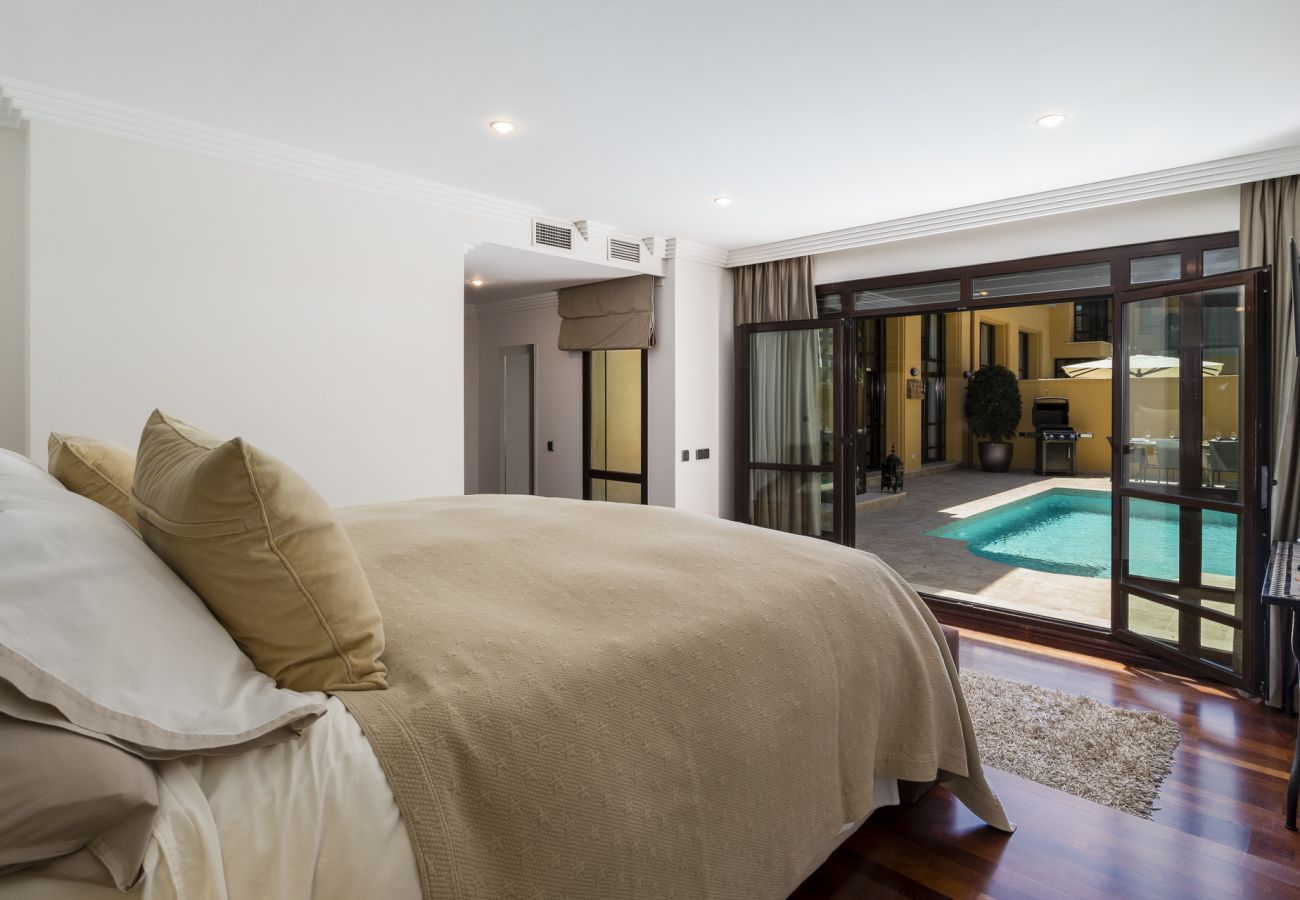 Townhouse in Marbella - Casa Bahia de Banus