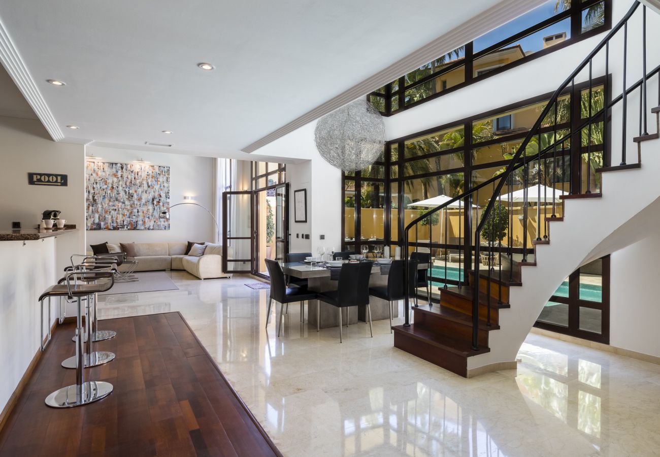 Townhouse in Marbella - Casa Bahia de Banus