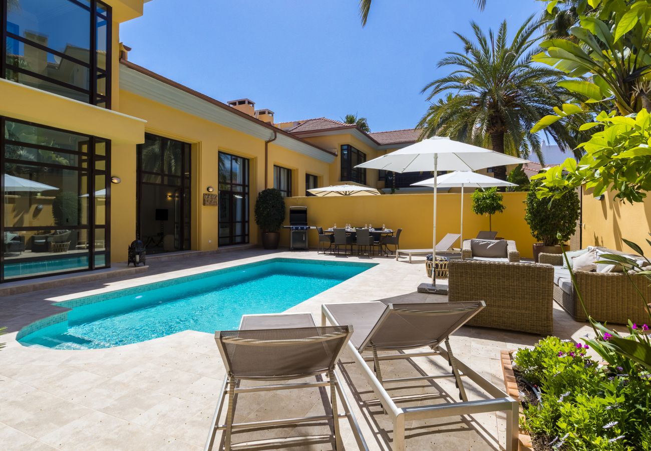 Townhouse in Marbella - Casa Bahia de Banus
