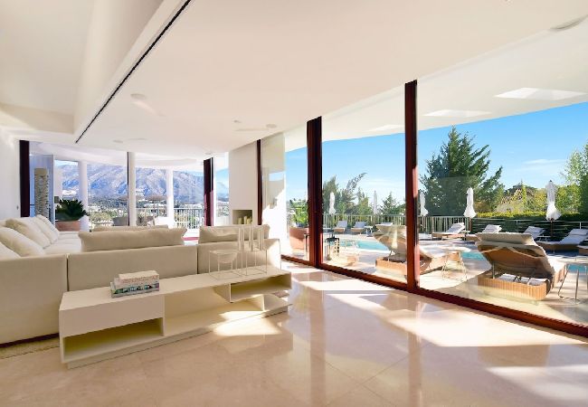 Villa in Marbella - Villa Suena Blanca Villa in Marbella - Villa Suena Blanca