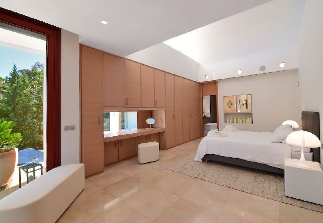 Villa in Marbella - Villa Suena Blanca Villa in Marbella - Villa Suena Blanca