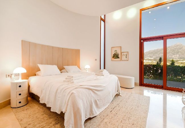 Villa in Marbella - Villa Suena Blanca Villa in Marbella - Villa Suena Blanca
