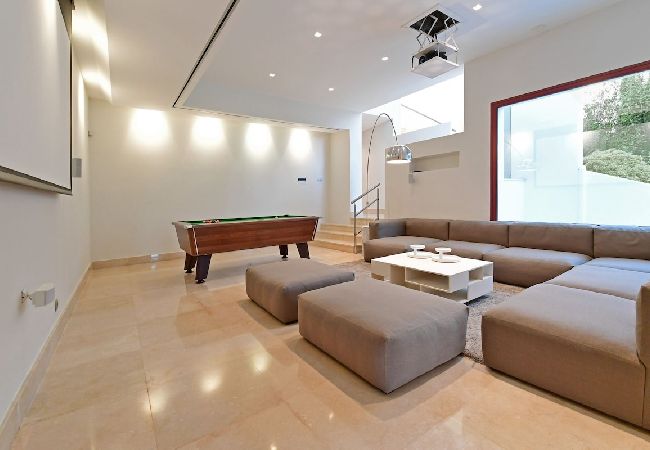Villa in Marbella - Villa Suena Blanca Villa in Marbella - Villa Suena Blanca