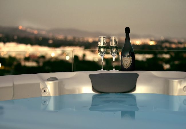 Villa in Marbella - Villa Suena Blanca Villa in Marbella - Villa Suena Blanca
