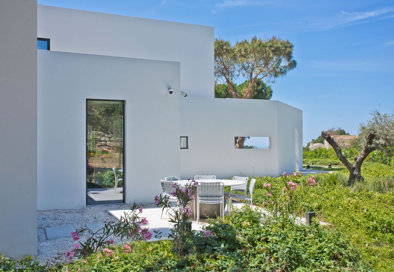 Villa in Marbella - Villa Elviria