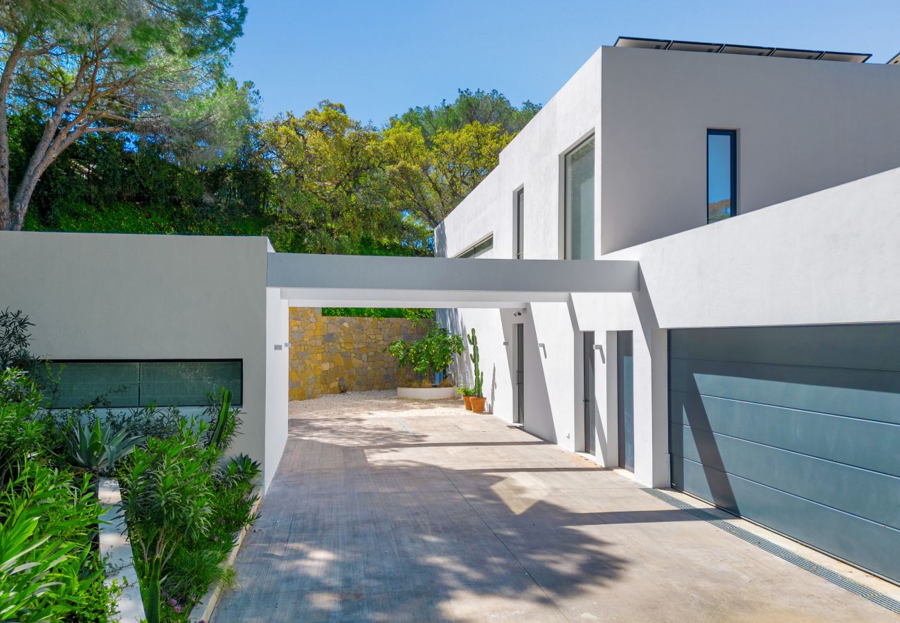 Villa in Marbella - Villa Elviria