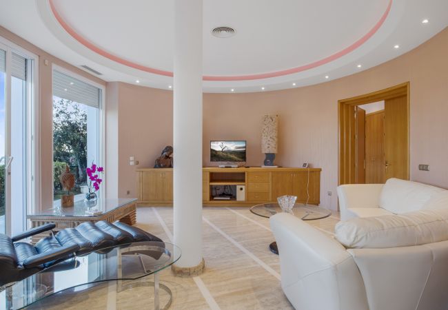 Villa in Nueva andalucia - Villa Azteca Villa in Nueva andalucia - Villa Azteca