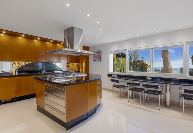 Villa in Nueva andalucia - Villa Azteca Villa in Nueva andalucia - Villa Azteca