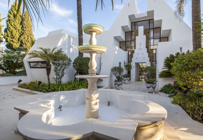 Villa in Nueva andalucia - Villa Azteca Villa in Nueva andalucia - Villa Azteca