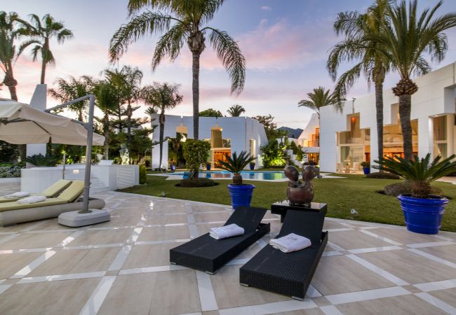 Villa in Nueva andalucia - Villa Azteca Villa in Nueva andalucia - Villa Azteca