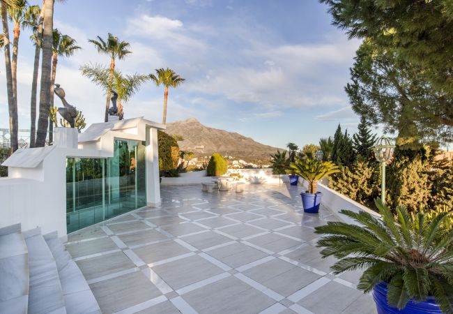 Villa in Nueva andalucia - Villa Azteca Villa in Nueva andalucia - Villa Azteca