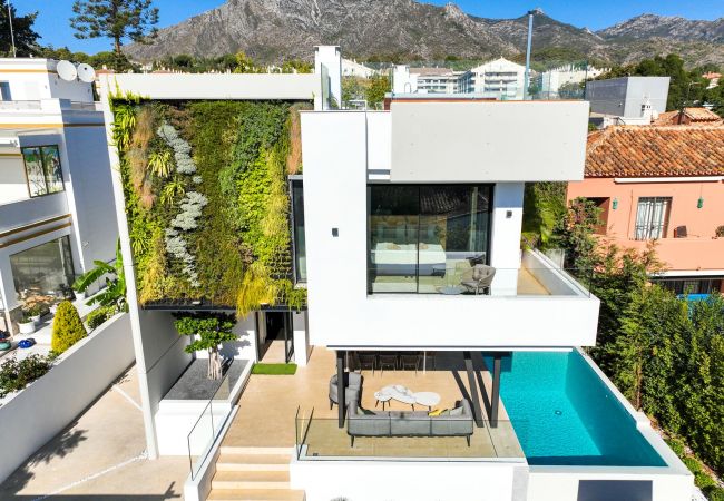 Villa/Dettached house in Marbella - Villa Elements