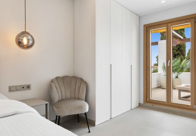 Terraced House in Nueva andalucia - Casa Blanca Mar Terraced House in Nueva andalucia - Casa Blanca Mar