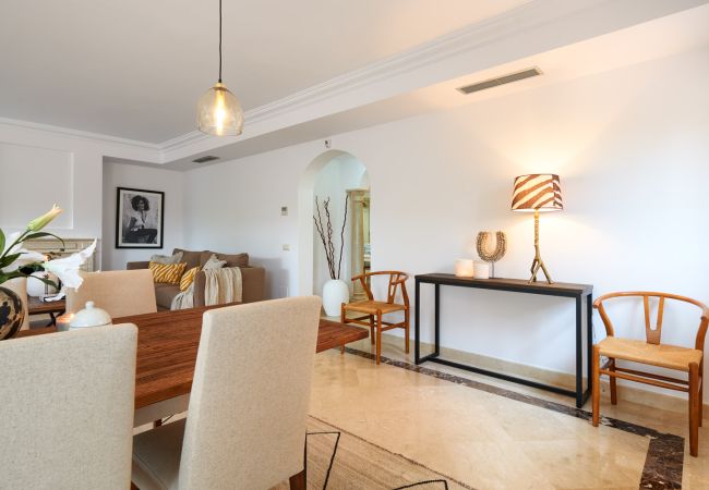 Terraced House in Nueva andalucia - Casa Vasari Terraced House in Nueva andalucia - Casa Vasari