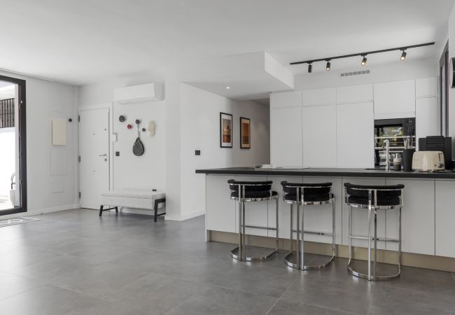 Apartment in Nueva andalucia - Penthouse Saga Apartment in Nueva andalucia - Penthouse Saga