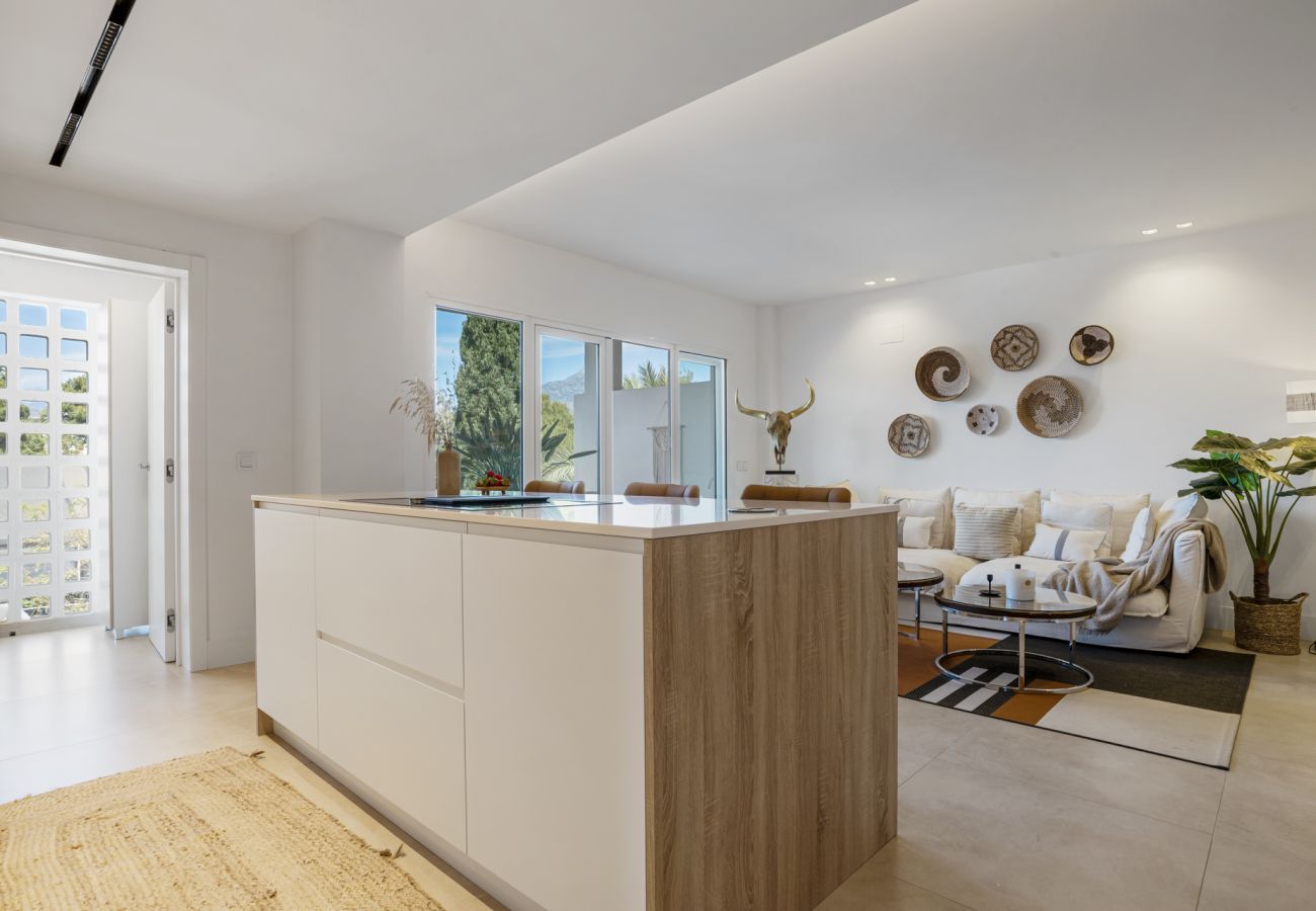 Apartment in Nueva andalucia - Penthouse Mirador del Rodeo 1.1