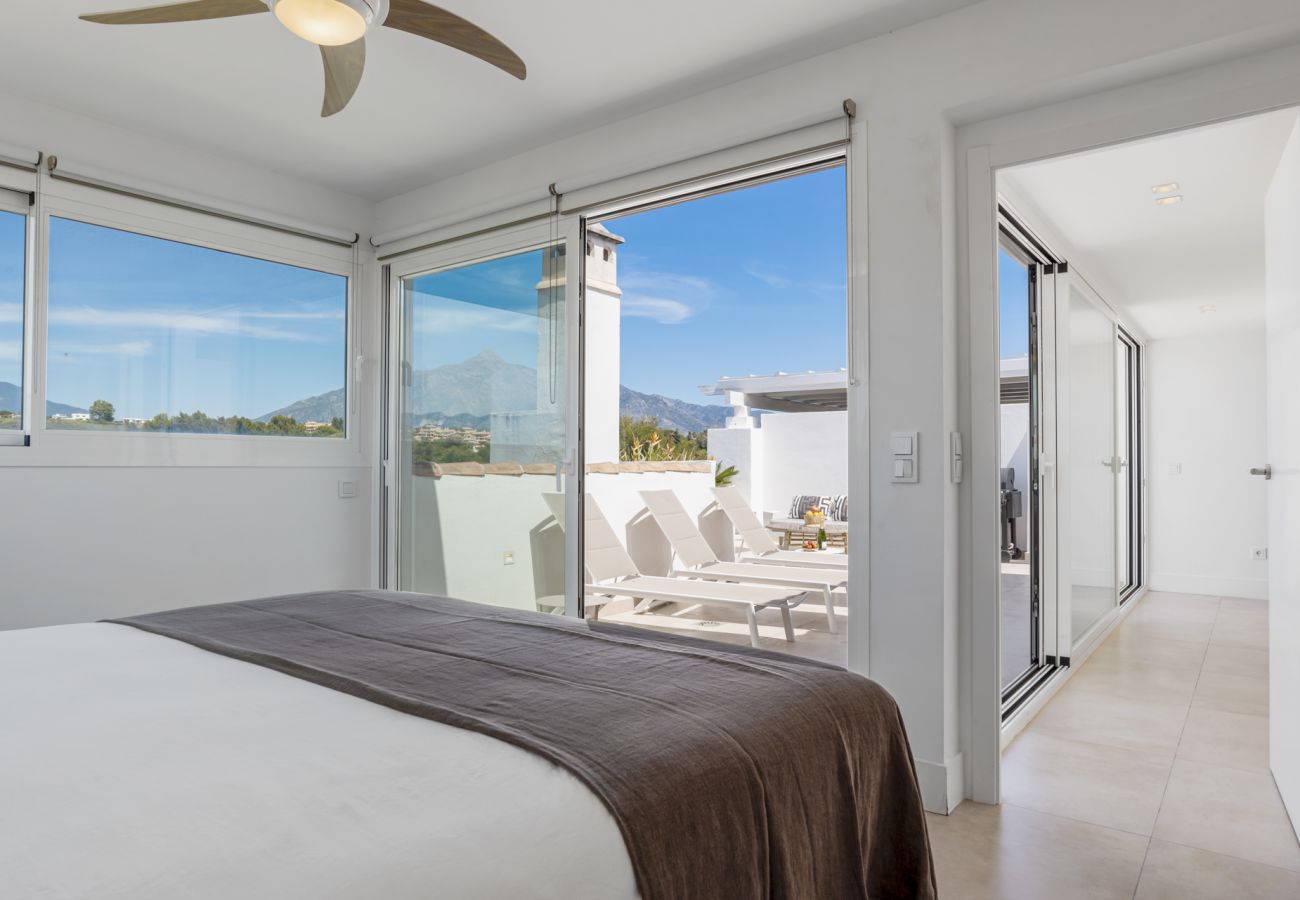 Apartment in Nueva andalucia - Penthouse Mirador del Rodeo 1.1