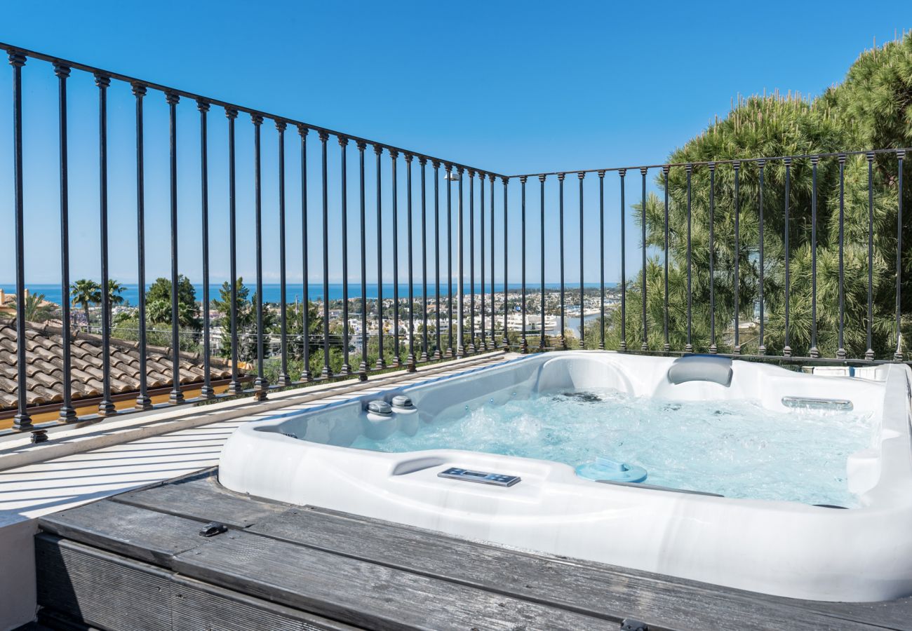 Villa in Nueva andalucia - Villa Celeste