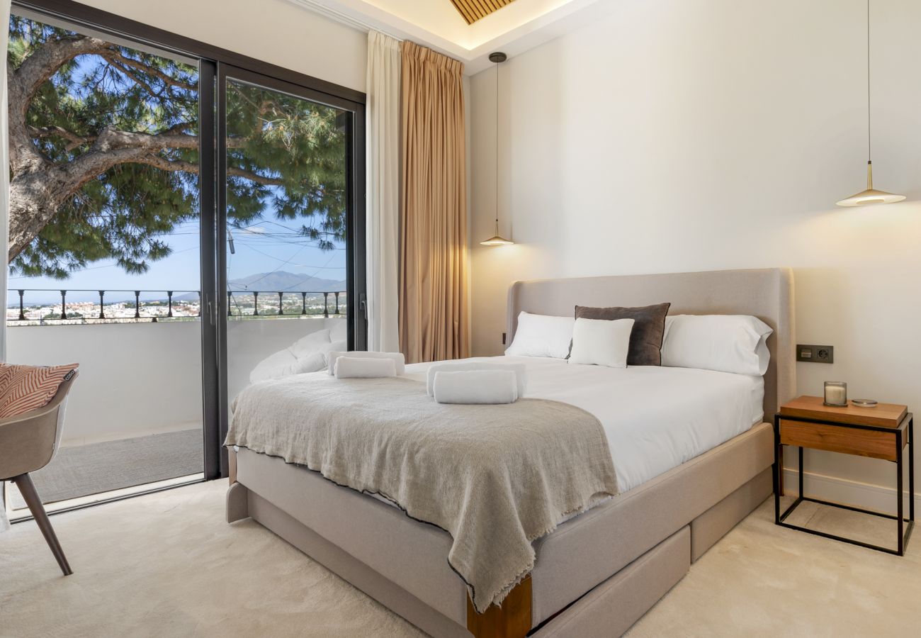 Villa in Nueva andalucia - Villa Celeste