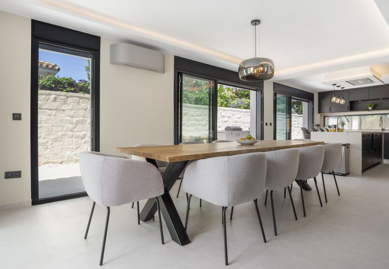Villa in Nueva andalucia - Villa Artemis