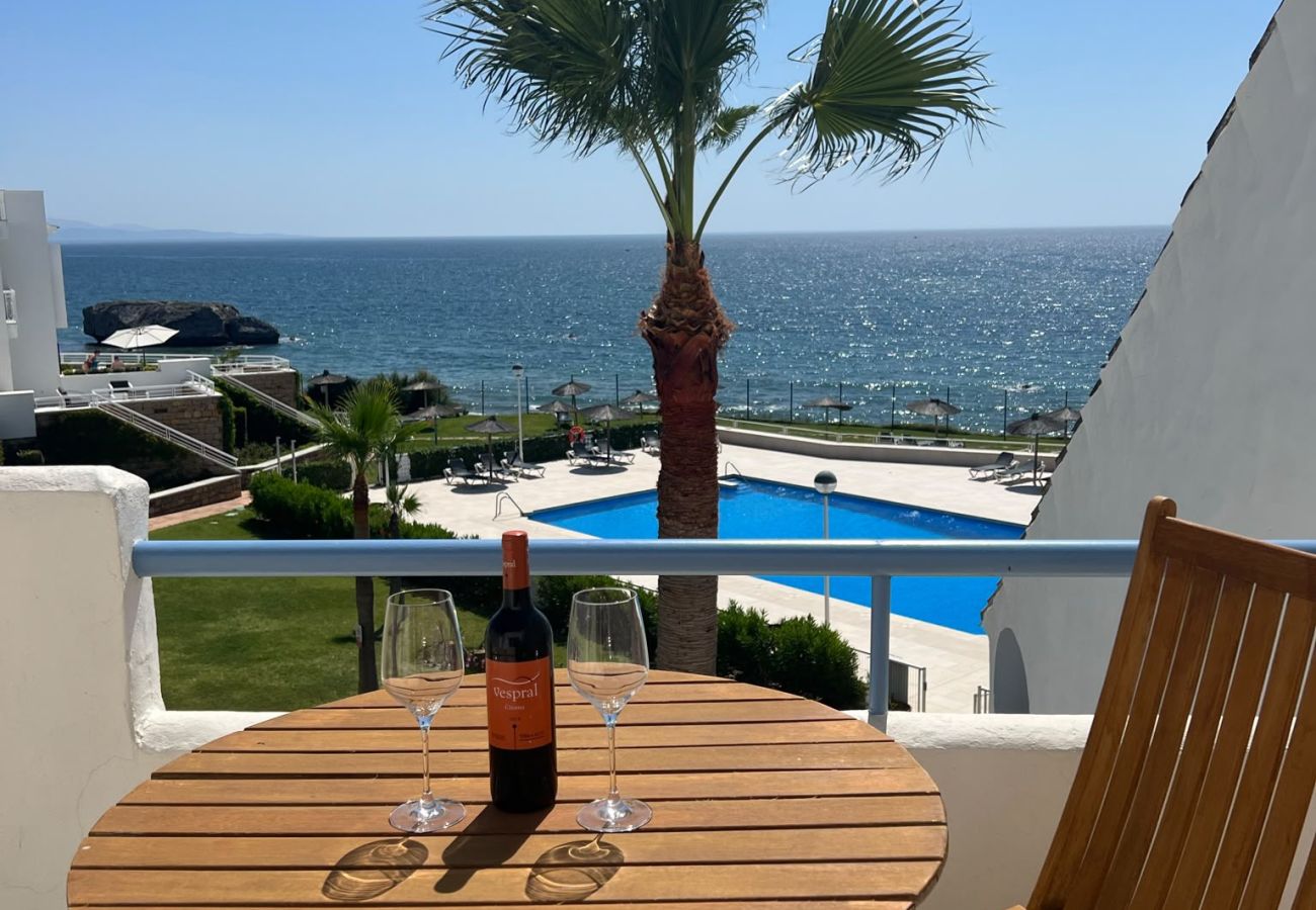 House in Estepona - Casares del Mar | Beachfront Townhouse