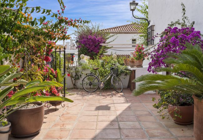 House in Benahavís - Monte Biarritz Townhouse House in Benahavís - Monte Biarritz Townhouse