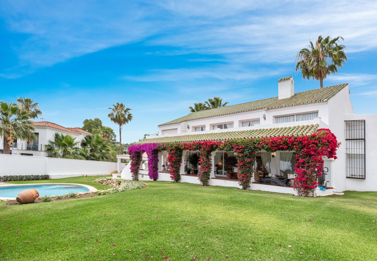 Villa in Nueva andalucia - Villa Sonada