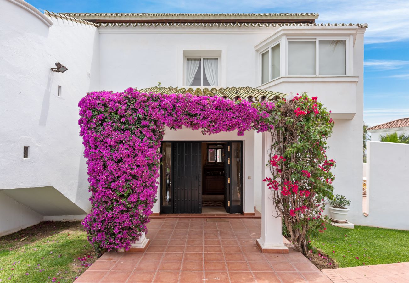 Villa in Nueva andalucia - Villa Sonada