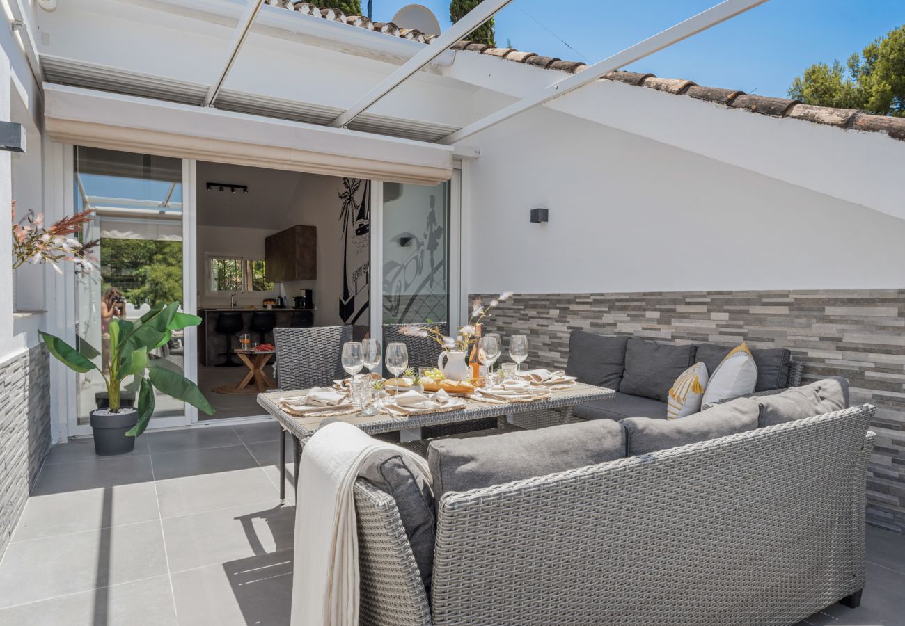 Apartment in Nueva andalucia - Casa Agrupadas