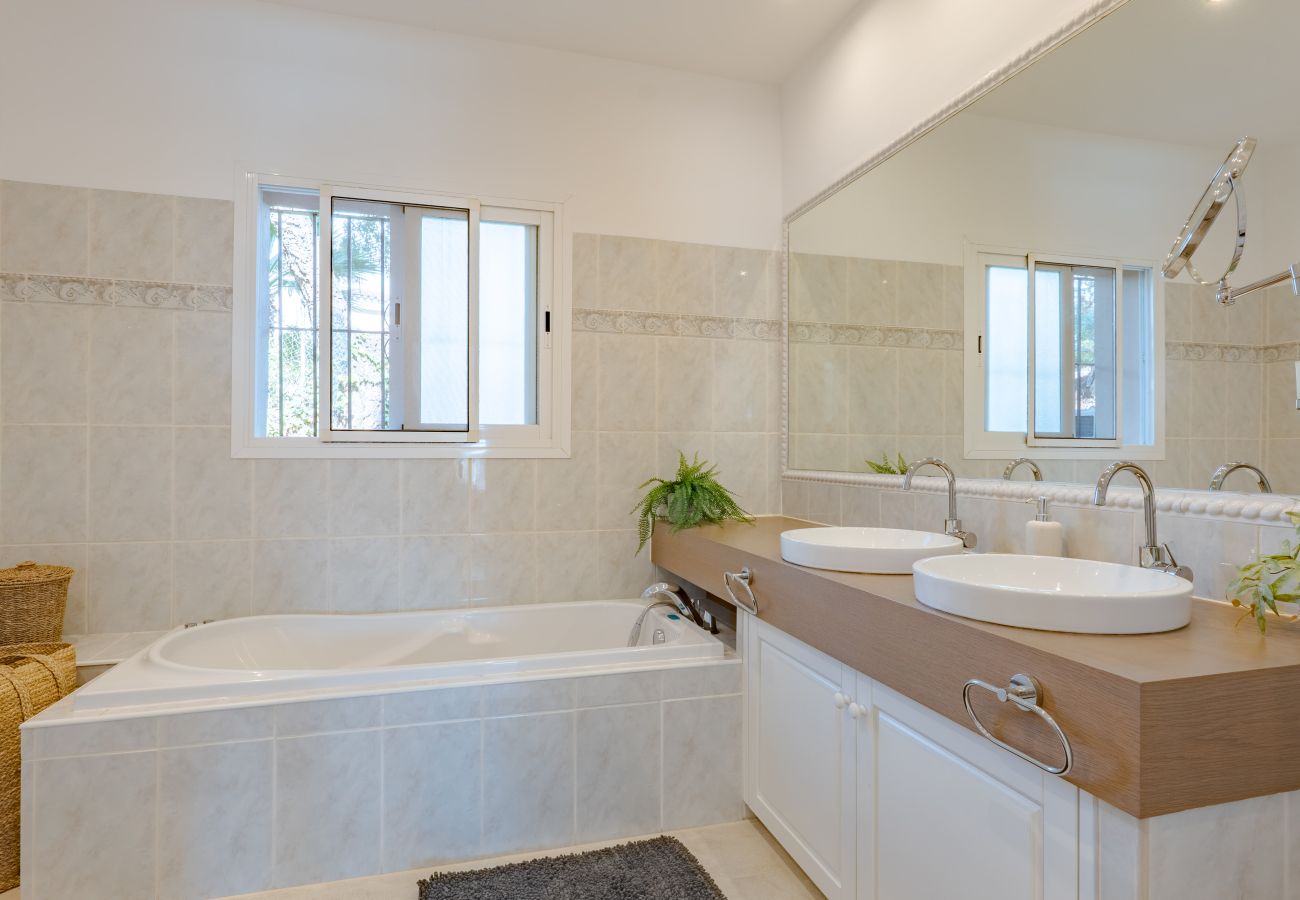 Villa in Marbella - Villa Monte Mar