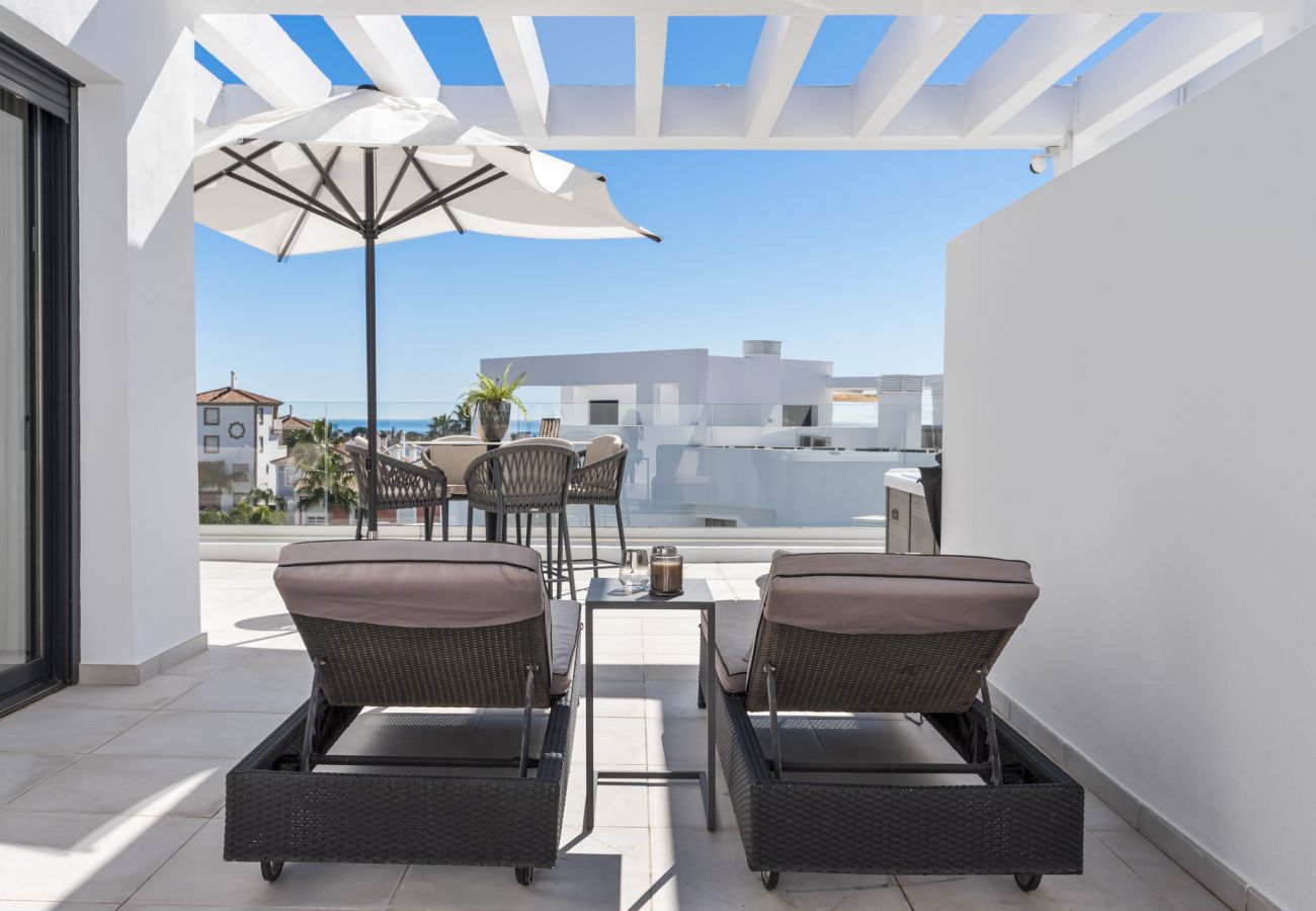 Apartment in Estepona - Penthouse Nova