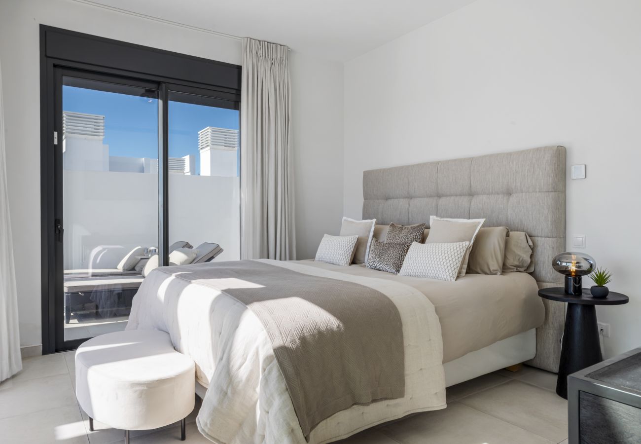 Apartment in Estepona - Penthouse Nova