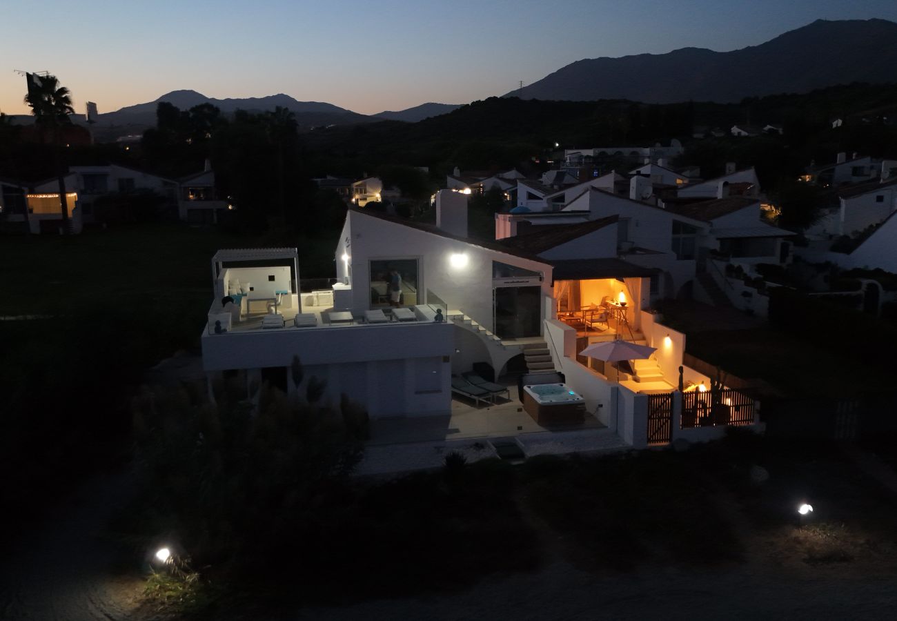 Terraced House in Estepona - Casa Bahia Dorada