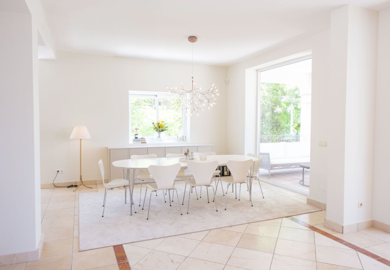 Villa in San Pedro de Alcántara - Villa Limones | Luxury Beachside Villa 