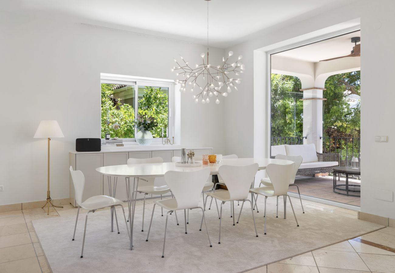 Villa in San Pedro de Alcántara - Villa Limones | Luxury Beachside Villa