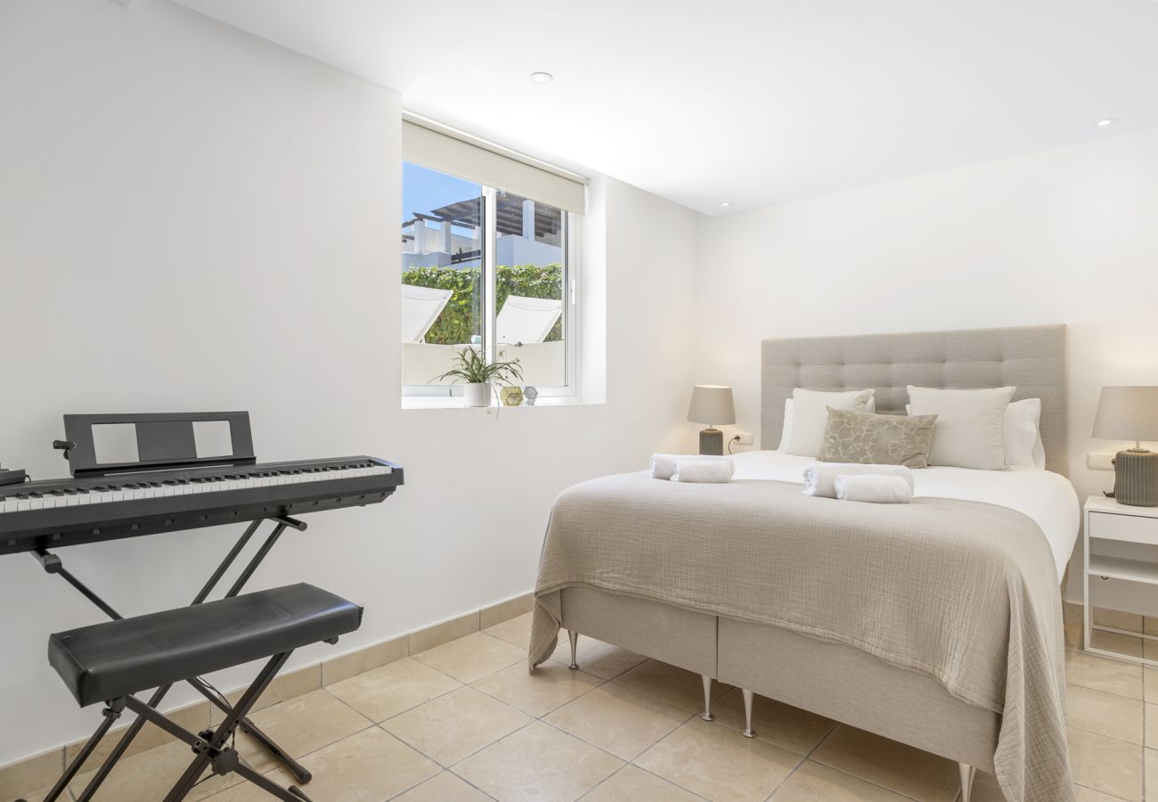 Villa in San Pedro de Alcántara - Villa Limones | Luxury Beachside Villa