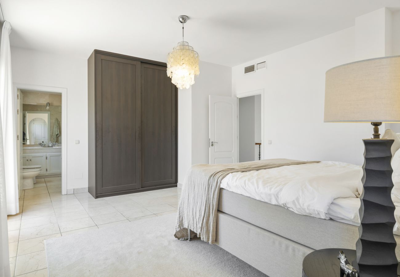 Villa in San Pedro de Alcántara - Villa Limones | Luxury Beachside Villa