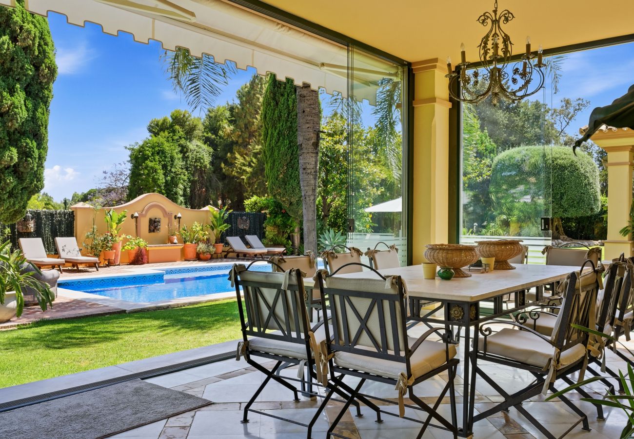 Villa in San Pedro de Alcántara - Villa Amarilla