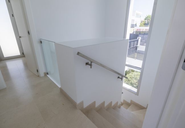 Villa i Marbella - Villa Comoda Villa i Marbella - Villa Comoda