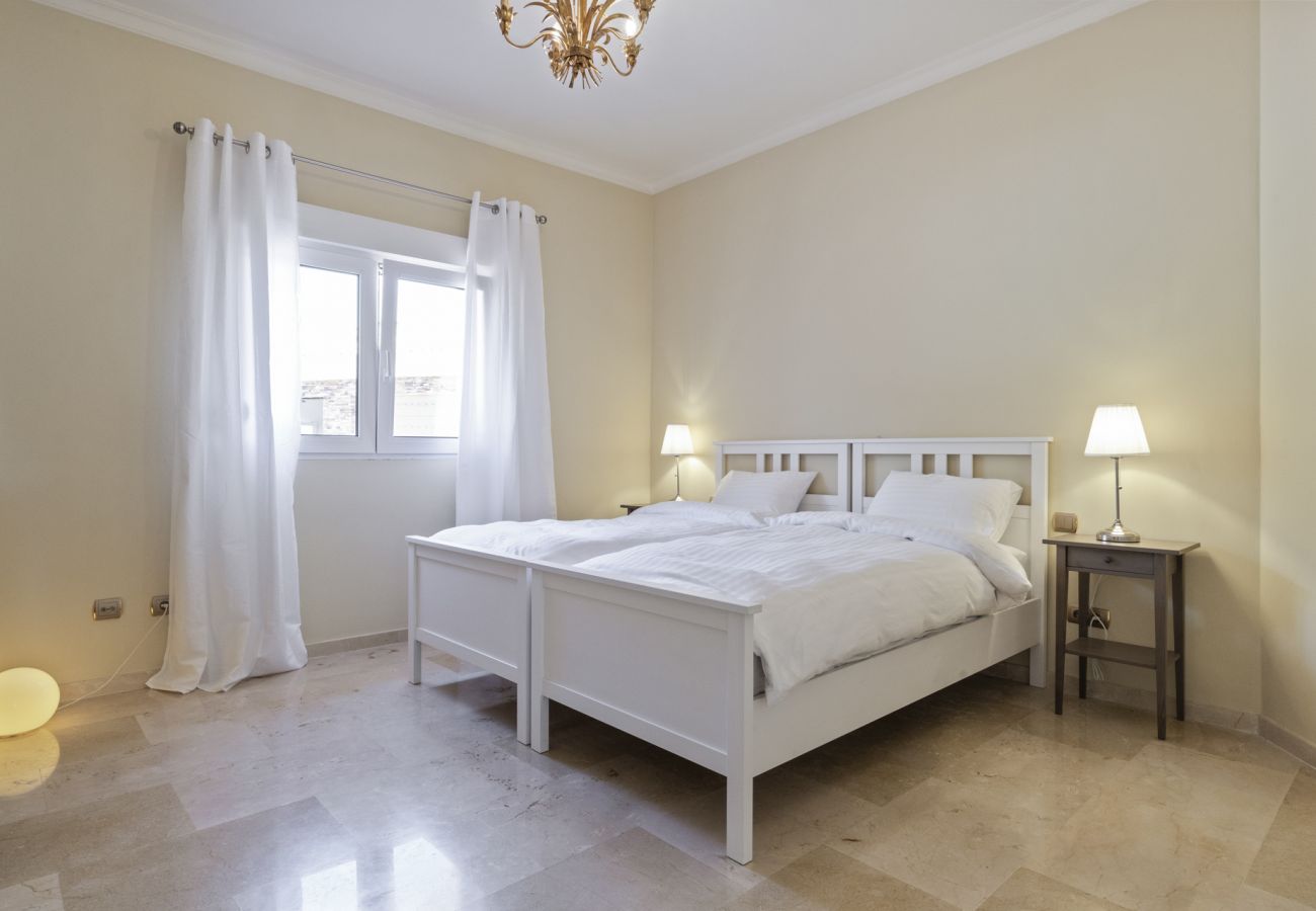 Villa i Estepona - Villa Alta Vista