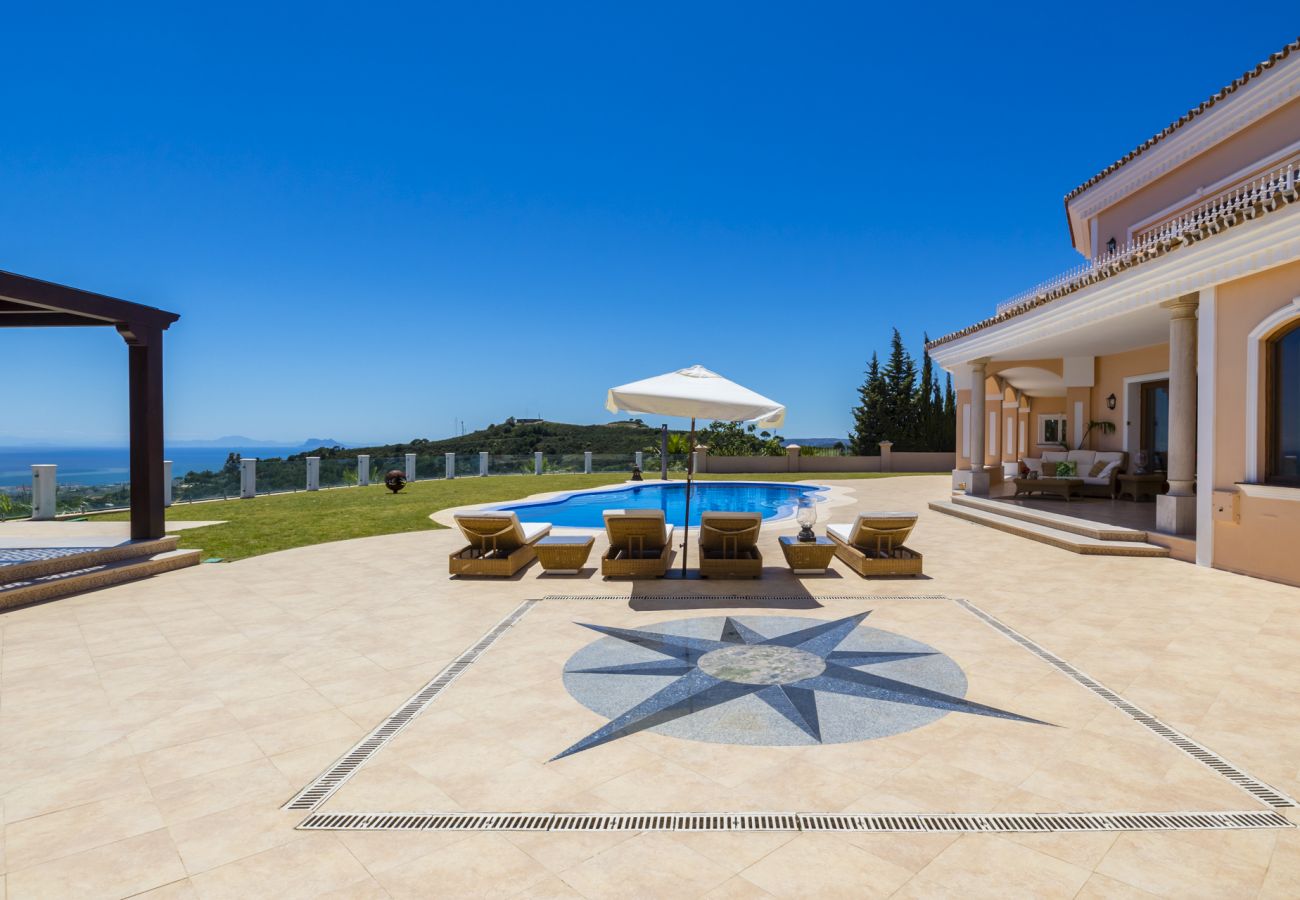 Villa i Estepona - Villa Alta Vista