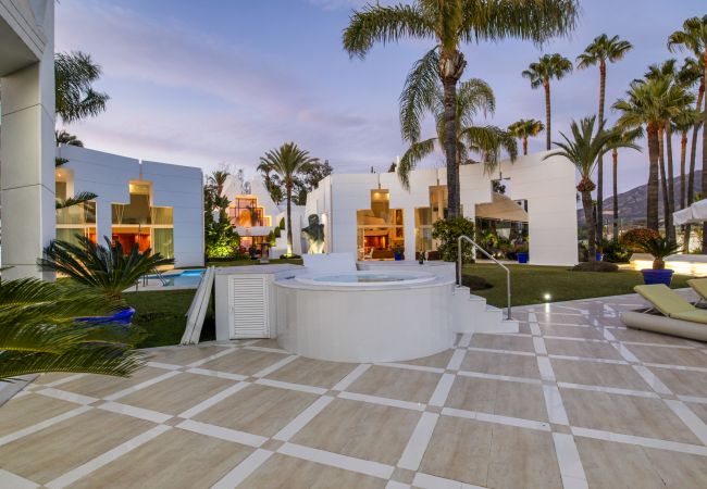 Villa i Nueva andalucia - Villa Azteca Villa i Nueva andalucia - Villa Azteca