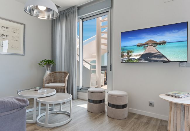 Lägenhet i Estepona - Mirage Penthouse - Sea views & Jacuzzi! Lägenhet i Estepona - Mirage Penthouse - Sea views & Jacuzzi!