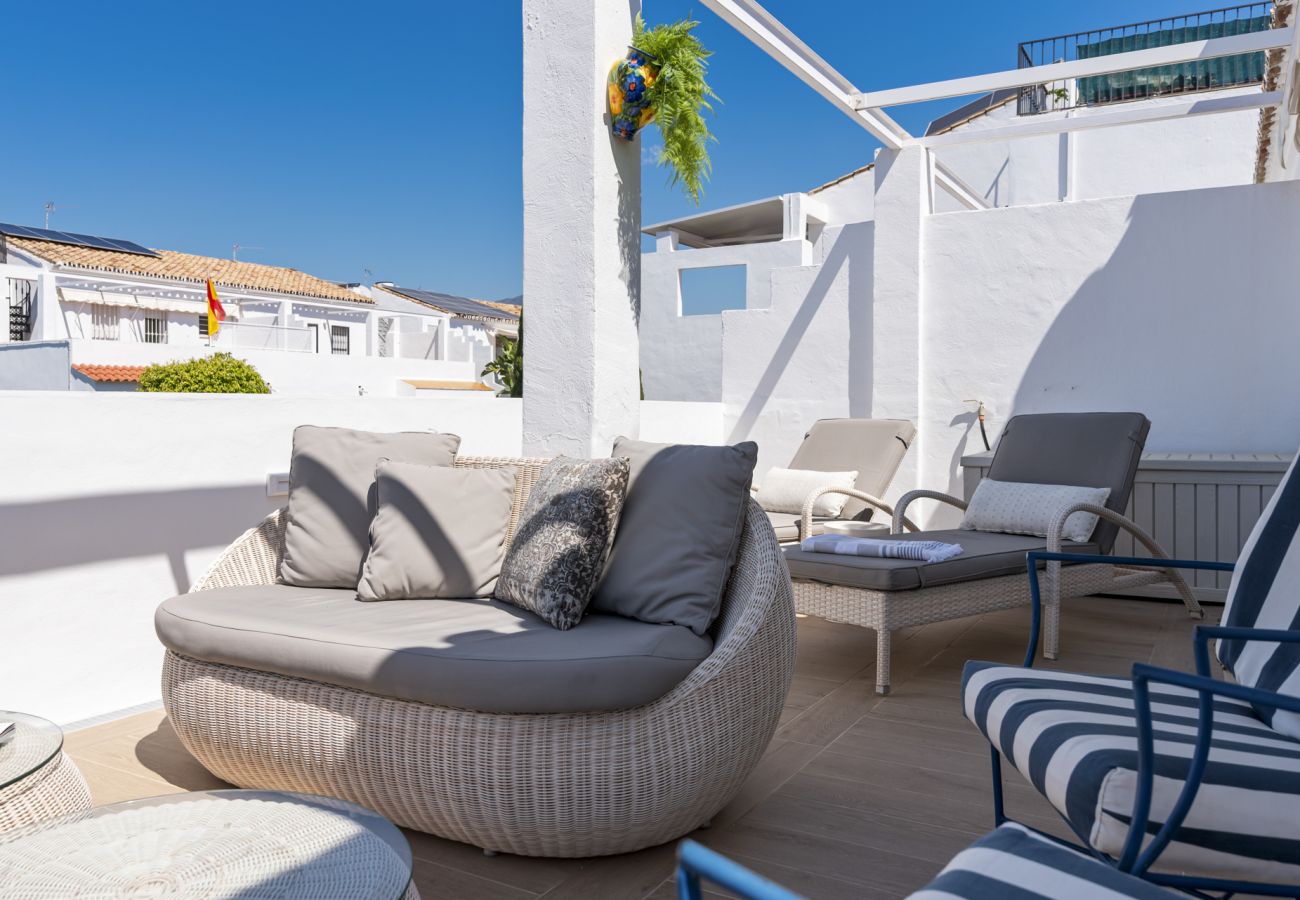 Radhus i Estepona - Casa Pentique