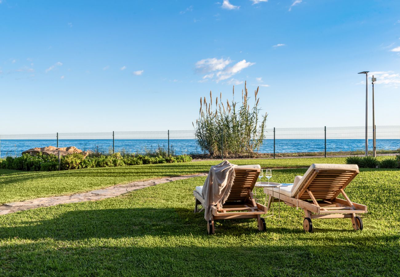 Lägenhet i Estepona - Beachfront Riviera Playa