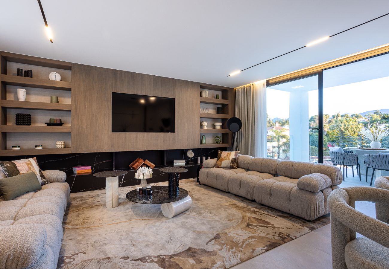 Villa i Nueva andalucia - Villa Serenis