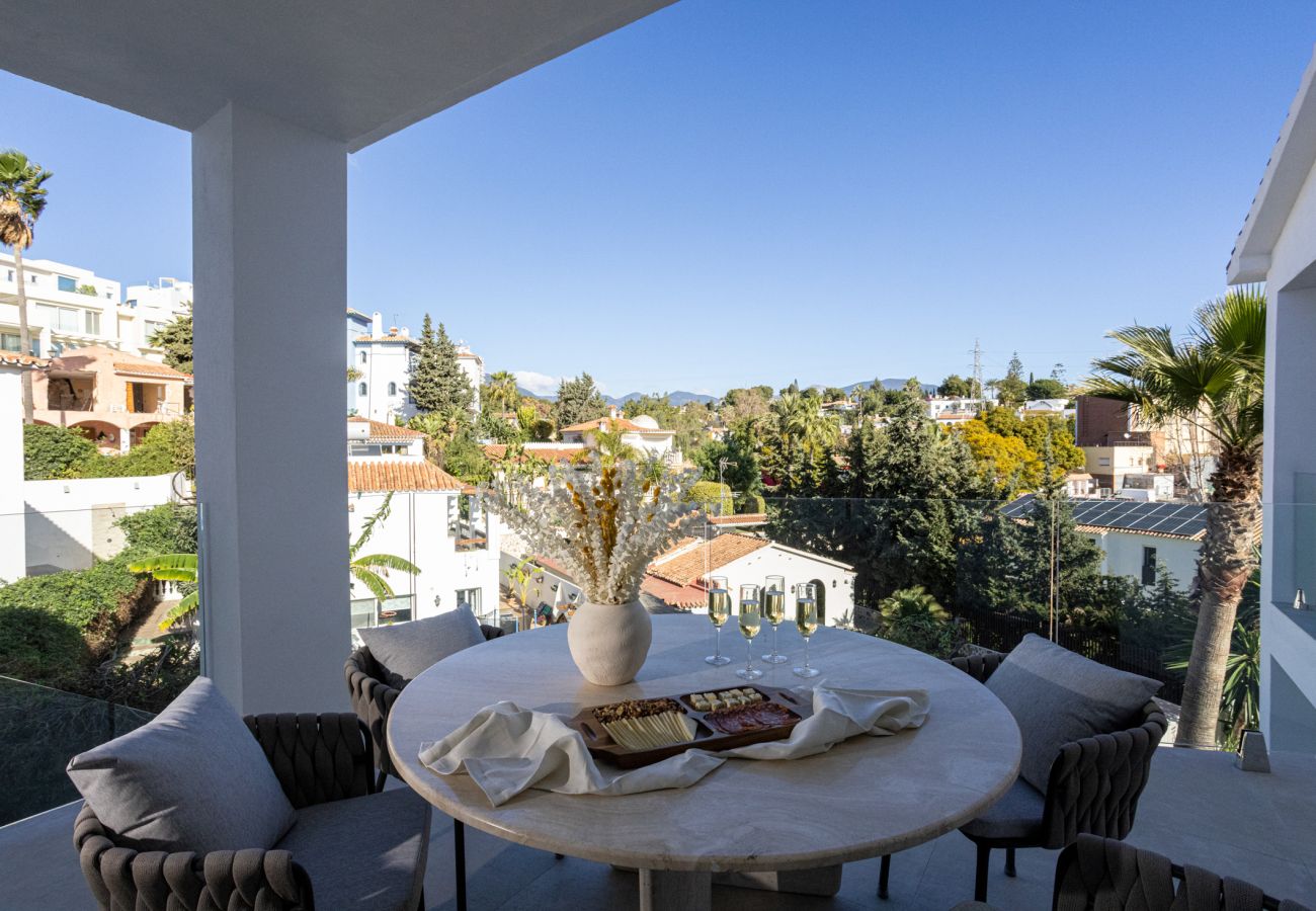 Villa i Nueva andalucia - Villa Serenis