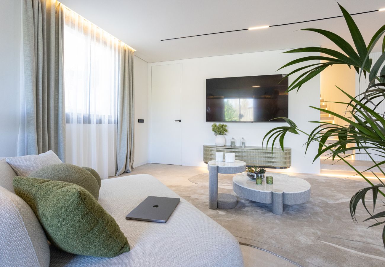 Villa i Nueva andalucia - Villa Serenis